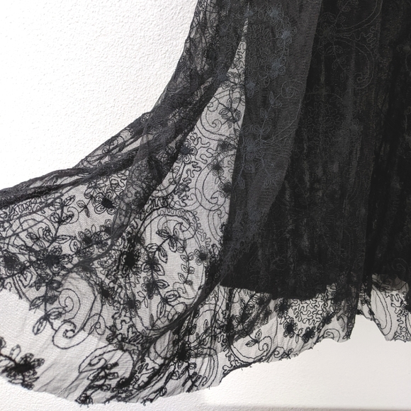 SOLD🔴 Y2k/2000s lace overlay dress - Picture 2 of 11